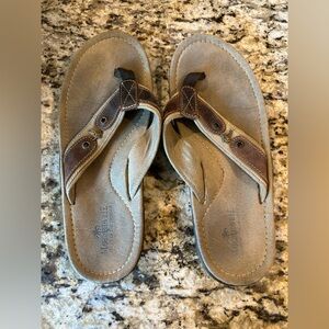Margaritaville Men's Tan and Brown Sandals Flop Flops Size 10 EUC